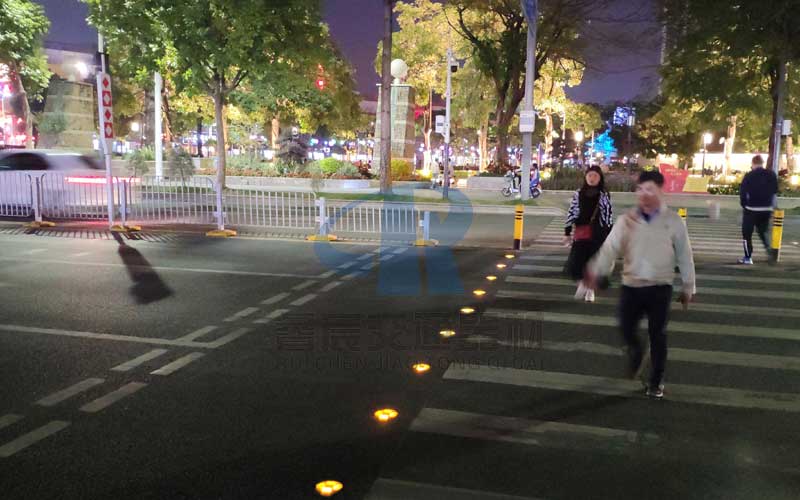 Led Road Stud Lights Are Used In Intelligent Crosswalk System